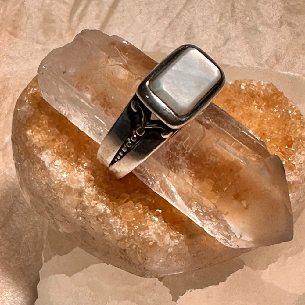 Sterling Silver Mother of Pearl Ring